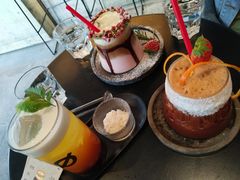 花环-BE NORMAL CAFE(霞溪路店)