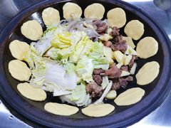 -粘豆包柴火铁锅炖