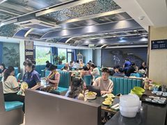 -小红鲸·海鲜餐厅(轸大路店)