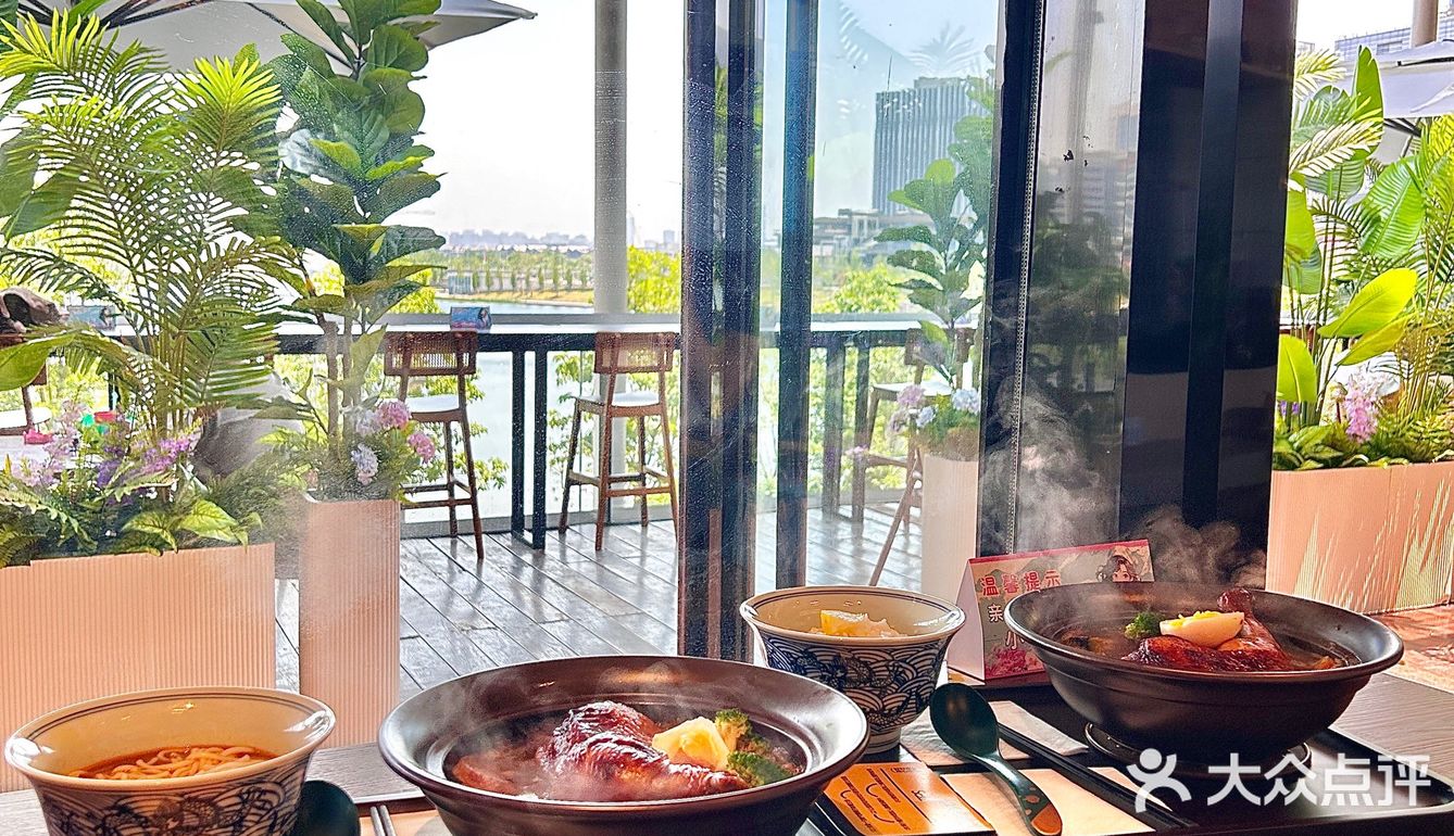 吃到撑！郑州首家！咖喱+砂锅 新吃法 赶紧去吃！