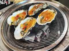 -围炉肉舍•炭烤活鳗•丹东海鲜烤肉(步行街店)