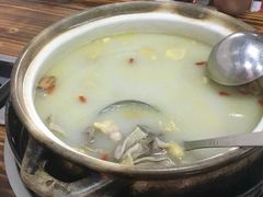 胡椒猪肚煲鸡（中）-金记猪肚鸡(玉林店)