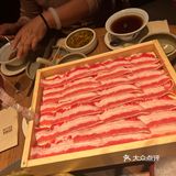 巴奴毛肚火锅，巴适得很[调皮]