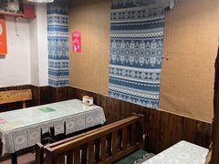 -蜗牛小馆醉乡民谣云南菜(惠新西里店)