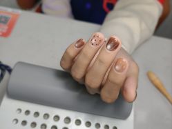 -朵琳·美甲美睫纹绣