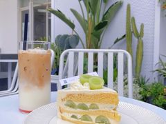 -洪小鹏生活美学馆(领SHOW天地店)
