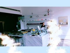 -UNI UNI(环亚凯瑟琳店)