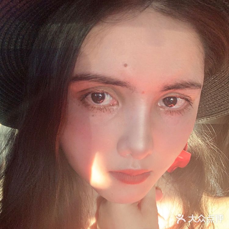 玫瑰海岸,一个可以骑马的海滩,有很多来拍婚纱照的