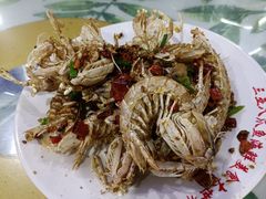 -三亚新鸿港水果一级批发市场