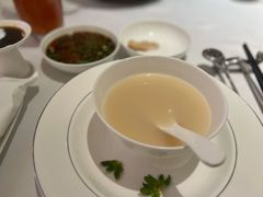 美美的一碗汤-红雀围·海鲜火锅(陆家嘴中心店)