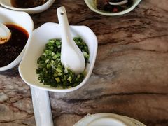 -鲁朗纳麦石锅鸡庄园