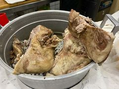 手抓羊肉-青海名吃尕张娃非遗烤肉(海湖总店)