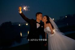 -雪中彩影婚纱摄影·微光艺术中心