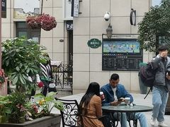 -鲁邦国际风情街(麦世达韩国精品百货店)