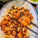 解放碑藏着一家性价比天花板——月半！不管你是本地干饭人