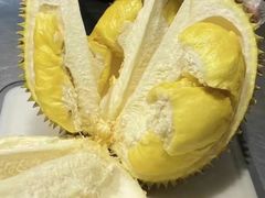 -雨露空间(嘉善万联城店)