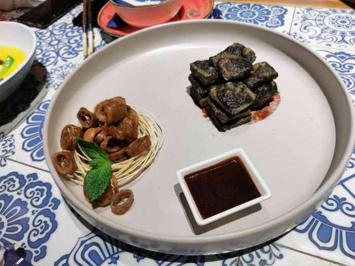 寻魏·金陵十二菜(老门东店"住的酒店离他们家不远,昨晚看见他们家