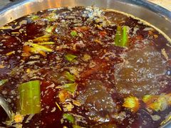 -肖肖酸萝卜鱼火锅(总店)