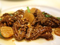 爆炒腰花-闫府私房菜·百年鲁菜(恒隆店)