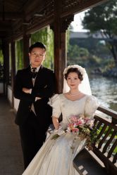 -雪中彩影婚纱摄影·微光艺术中心