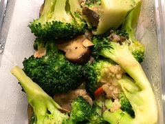 香蒜辣汁野菌西蘭花-萨莉亚(坚尼地城店)