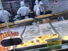 面包甜点陈列柜-鲍师傅糕点(国金街店)