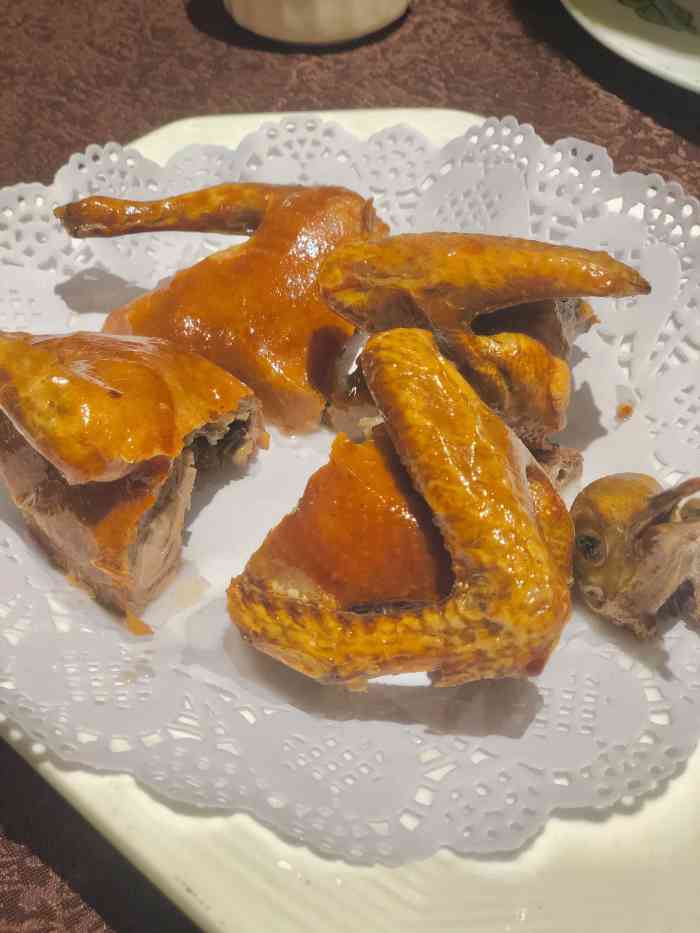 悦榕庄顺德菜(花都迎宾店)-"服务员态度挺好的.环境有种农家乐加大牌.