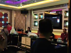 -欢乐空间KTV(奥山世纪城店)