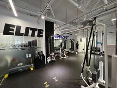 -汗水空间私教健身连锁(SM广场店)