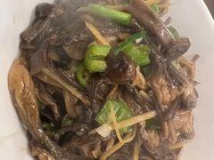 -富正毅三下锅·湘西韵味(天门山索道店)