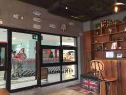 PE SALON(共康家乐福店)-PE SALON