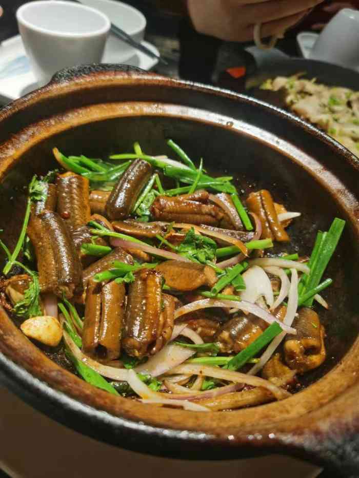 啫六·啫啫煲(东葛店)-"以吃煲仔菜出名的餐厅呀.餐厅里还有小桥.