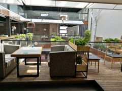 -苹果树下艺术餐厅(宋庄店)