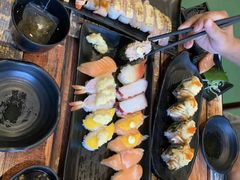 -榴大大·寿司先生(哈街店)