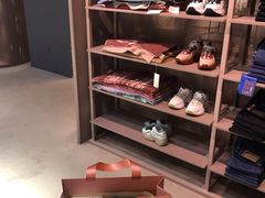-Acne Studios(芮欧百货店)