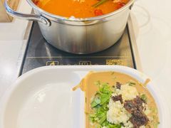 麻辣锅底-百品聚旋转火锅(号外店)