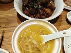 -头上红煨盐鸡·非遗院子餐厅