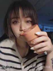 -花岐款式专研健康美甲沙龙