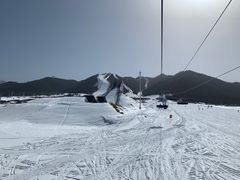 -丝绸之路山地度假区滑雪场