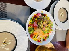 三文鱼蔬菜沙拉-花园饭店-西餐厅