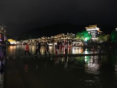 -天下凤凰大酒店