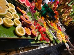 -雍容荟帝王蟹活龙虾展台自助(IFS黑金店)