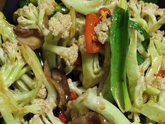-关东小磨东北菜(上海长风大悦城店)