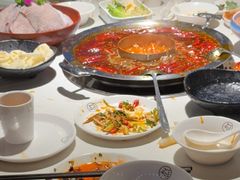 -茅草房·河畔园林火锅