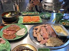 -欧巴炭烤肉오빠숯불구이(南京东路店)