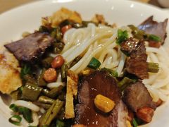 -牛八宝桂林米粉(八里庄店)