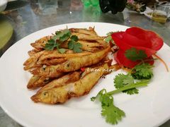 -四川小胡子海鲜(丁村万人海鲜广场店)