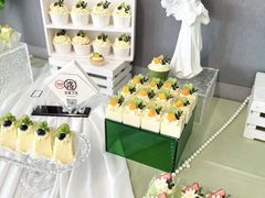-洛雅艾思·生日蛋糕商务茶歇甜品台(北京店)