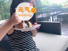 -隐秀山居酒店大堂吧
