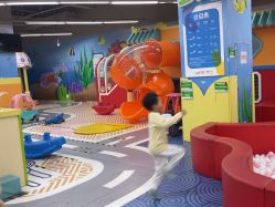 -孩子王童乐园(泰州万达店)